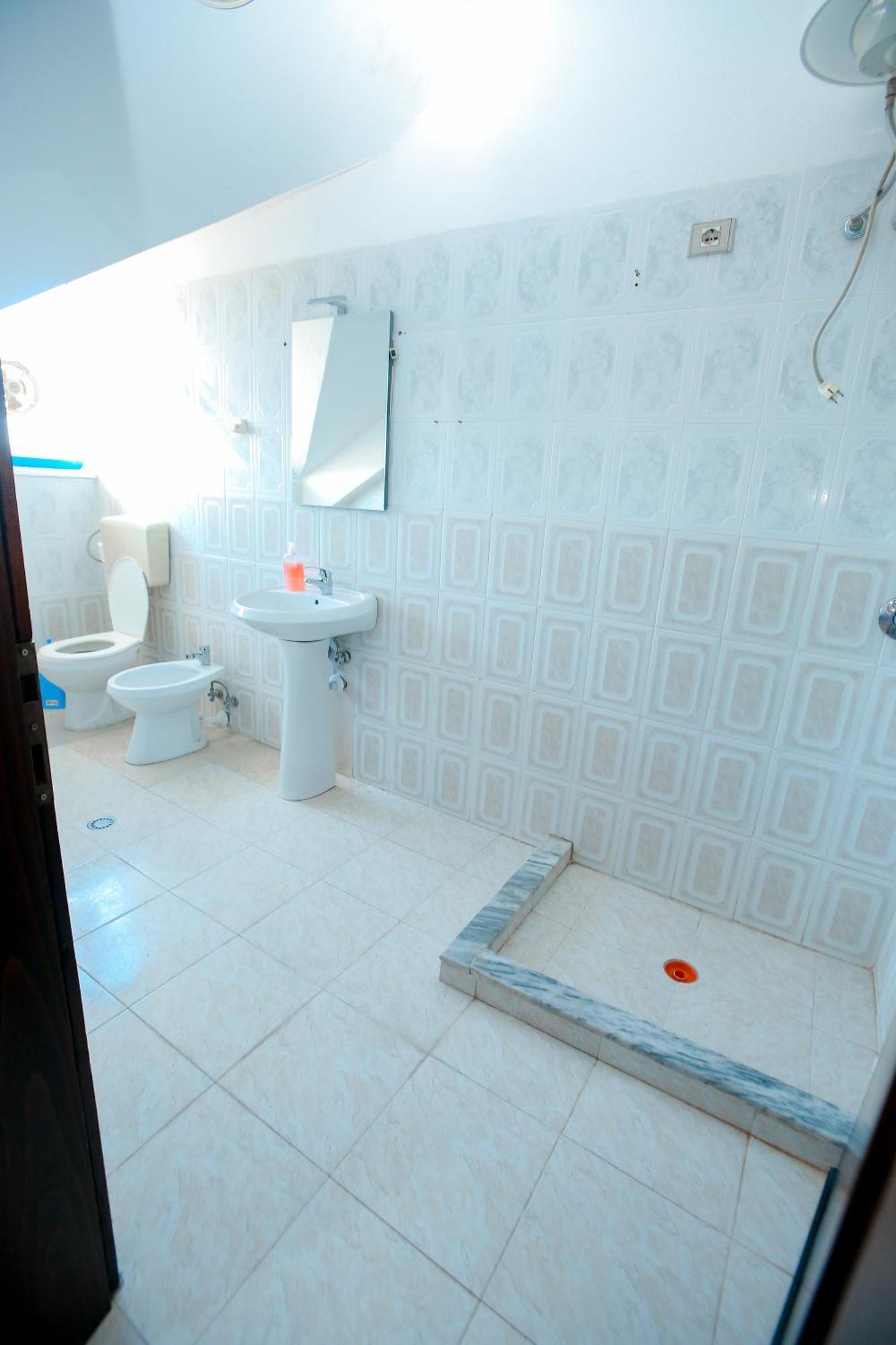 Hotel Ambasador Bahcallek Bagian luar foto