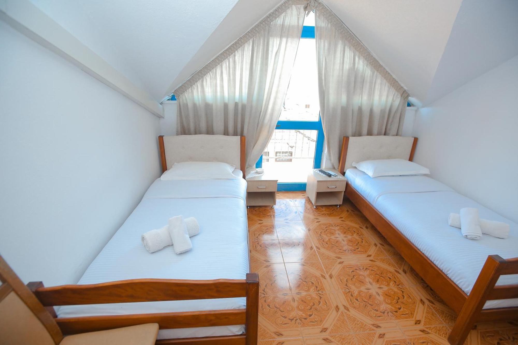 Hotel Ambasador Bahcallek Bagian luar foto